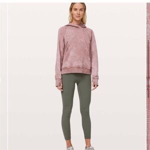 Lululemon Scuba Pullover Hoodie Sweatshirt  in Washed Quicksand size 12 EUC